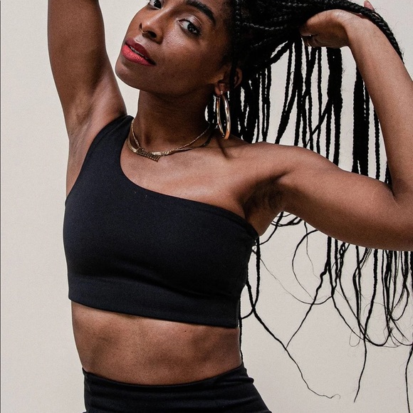 NWT Girlfriend collective Bianca bra in blk in XS - Picture 1 of 2